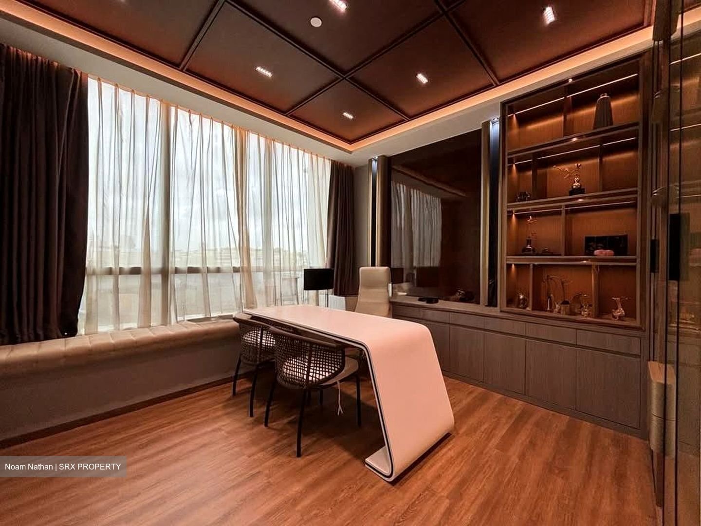 One Commonwealth (D3), Factory #529457641